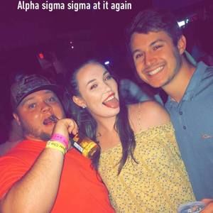 Meet your Posher, Travis